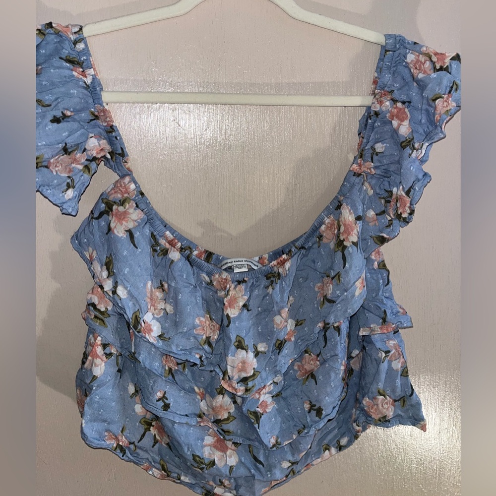 AMERICAN EAGLE Floral Blue Ruffle Top